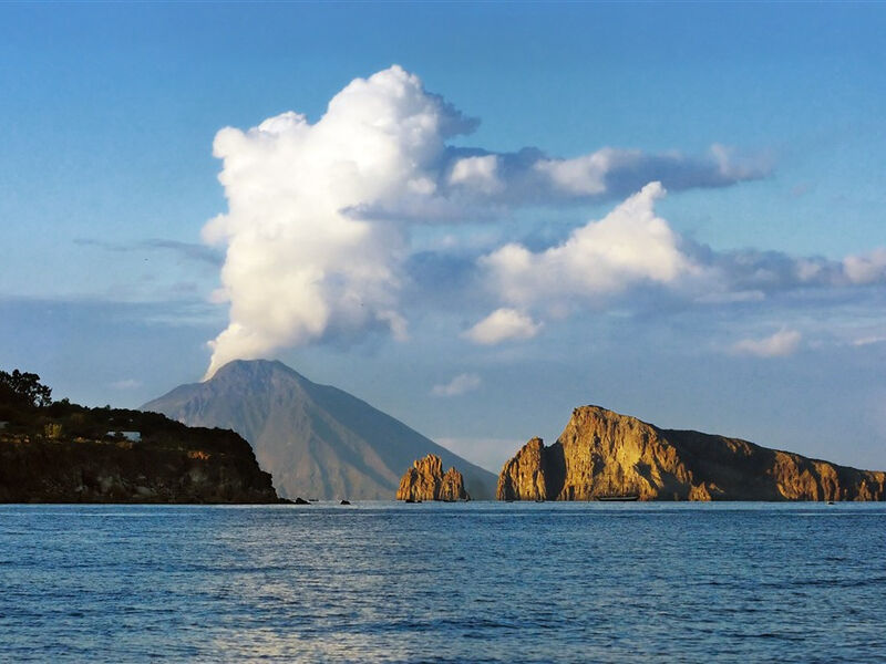 Itálie, Sicílie - Liparské Ostrovy - Ostrov Vulcano - Lodí Z Neapole